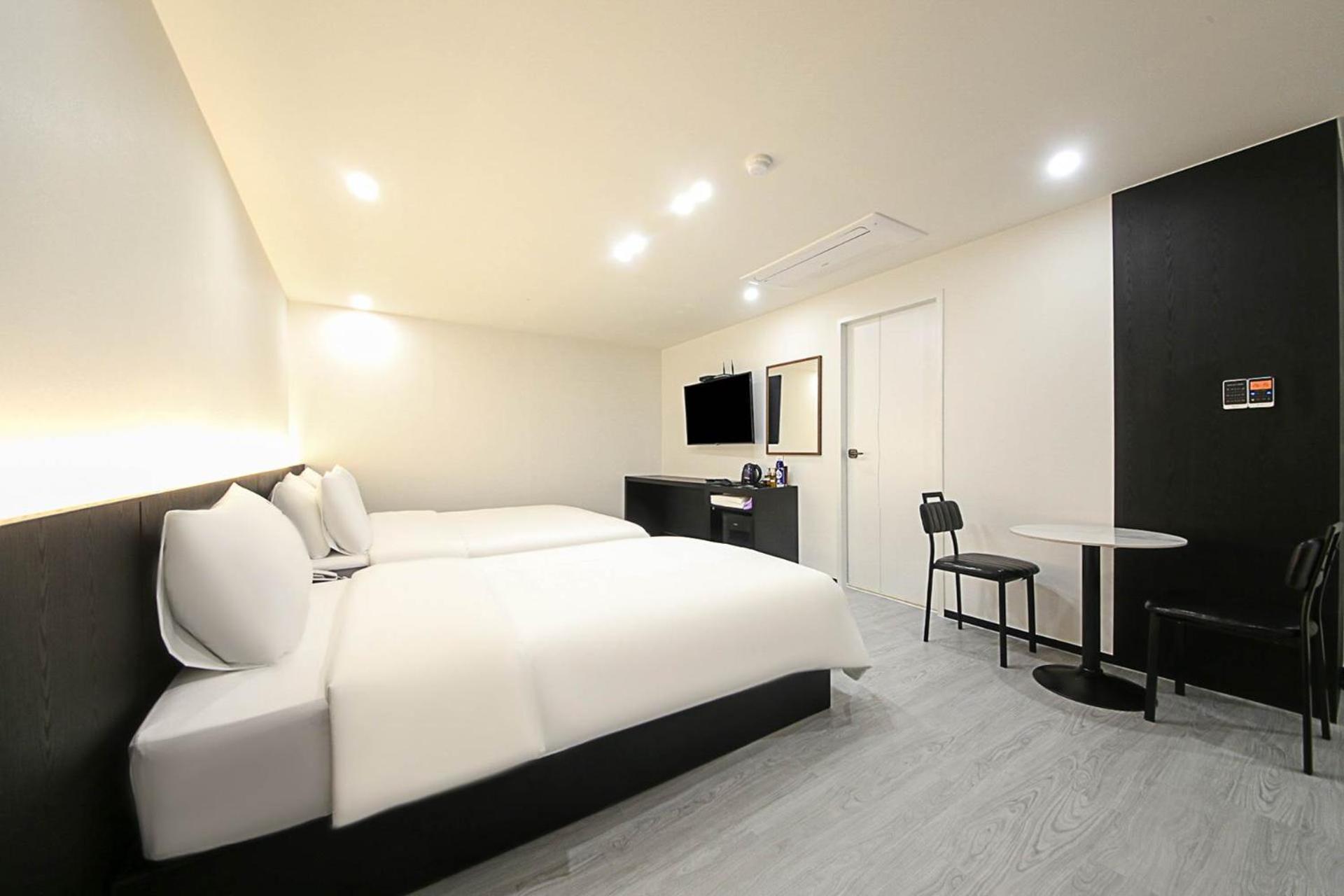 Busan Seomyeon Broa Hotel Exterior photo